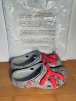 Crocs staple pigeon | EU 43/44 US 10/12 | Limited Edition | NEU Herzogtum Lauenburg - Wentorf Vorschau