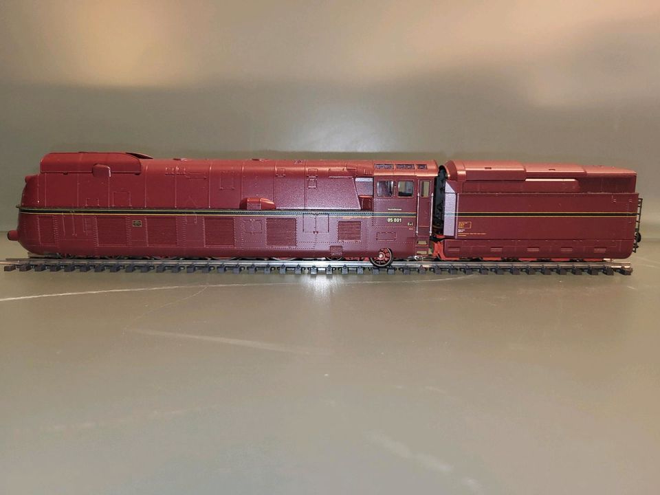 Märklin 37050: BR05 rot /Insidermodell 2004/ Digital & Sound /OVP in Erzhausen