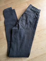 Levi's levis Jeans mile high super skinny Grau 24 30 highwaist Sachsen - Lichtentanne Vorschau