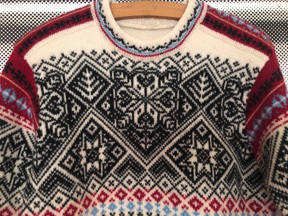 Norweger Pullover reine Wolle Muster stabil Gr S in Stoetze