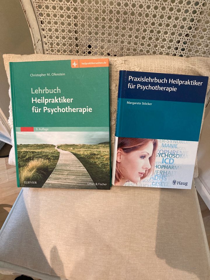 Heilpraktiker Psychotherapie Bücher wie neu Lehrbuch in Königswinter