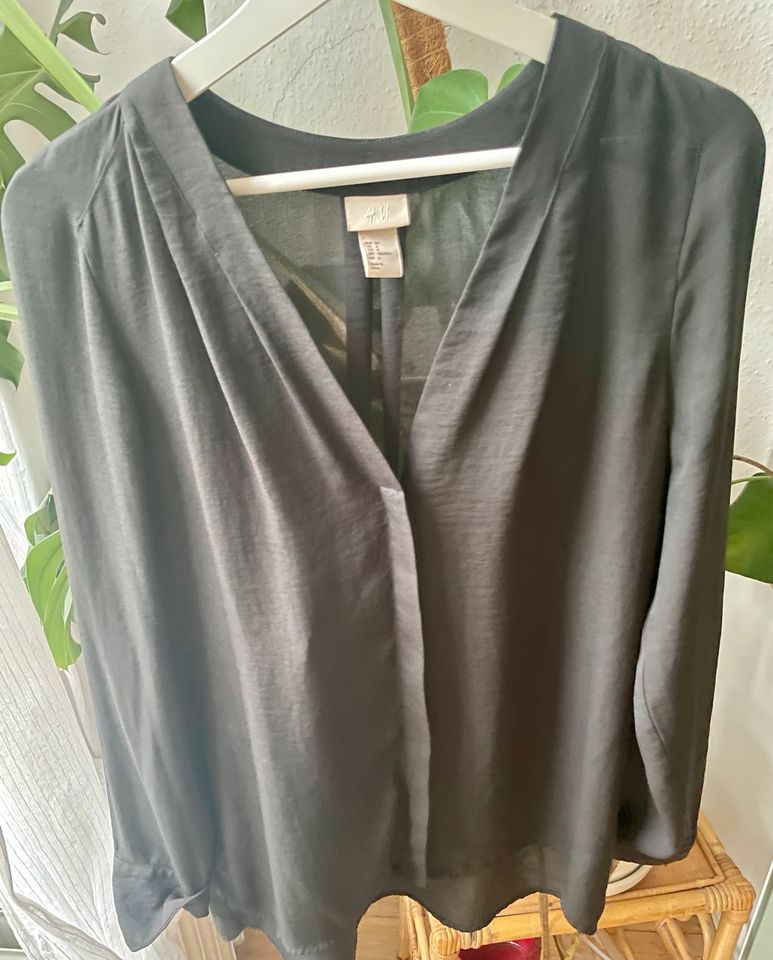 H&M Bluse Hemd Schwarz 36 S in Hamburg