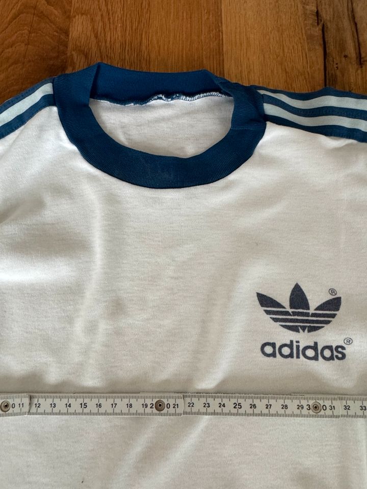 T-Shirt S-M Große Auswahl teils wie neu Adidas Vintage Converse in Karlsbad