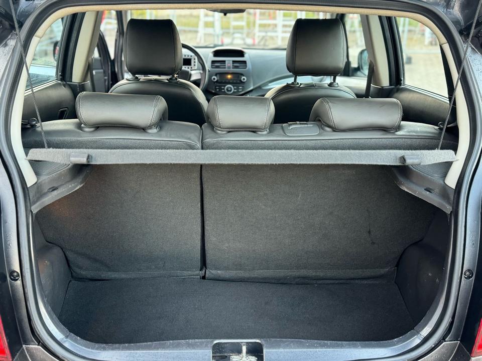Chevrolet Spark 1.0 /TÜV/Leder/Klima/Funk ZV/EZ:2013/4-Türen/ in Stade