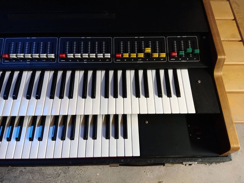 Vermona Formation 2 Orgel DDR Keyboard VEB Koffer Flight Case in Potsdam