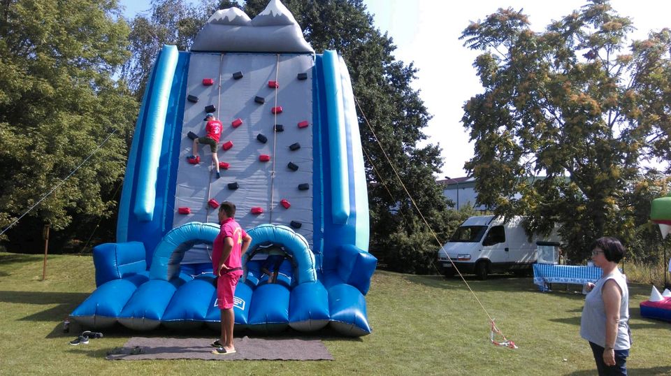 Trampolin Anlage, Hüpfburgen, Rutschen, kinder in Südliches Anhalt