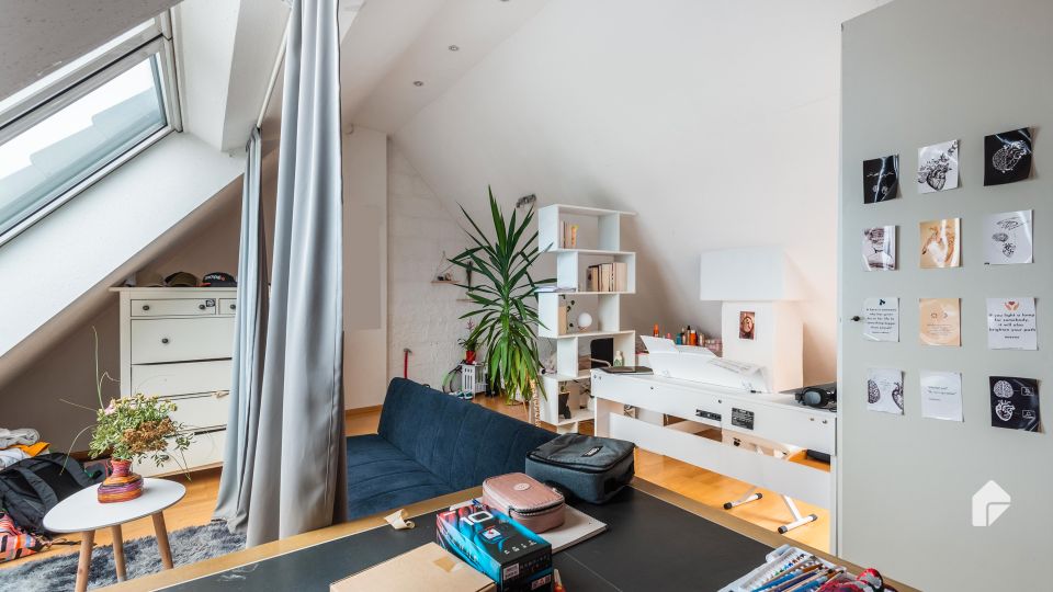 Lukrative Investition: Top gepflegte 4-Zimmer-Wohnung mit großem Potenzial in Frankfurt am Main