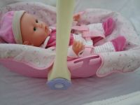 Puppe und Babyschale Nordrhein-Westfalen - Brakel Vorschau