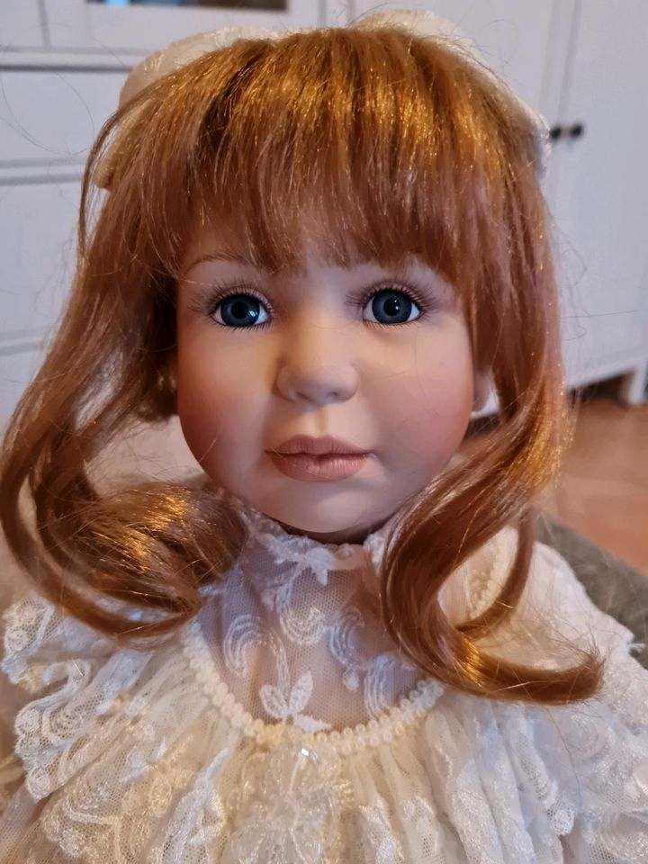 Zasan 60 cm Porzellan Puppe in Heddesheim