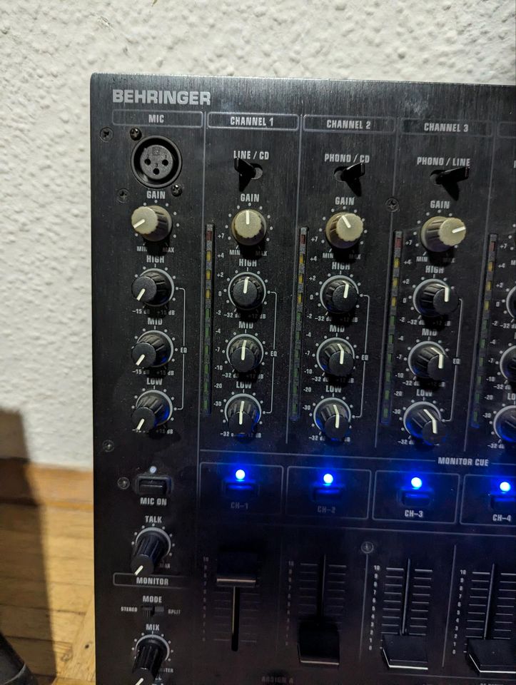 Behringer pro mixer djx750 5 Kanal Mischpult in Gelsenkirchen