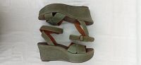 Fast neu Fiorentini+Baker Vollleder Platform Sandalen Gr. 39 Niedersachsen - Marklohe Vorschau