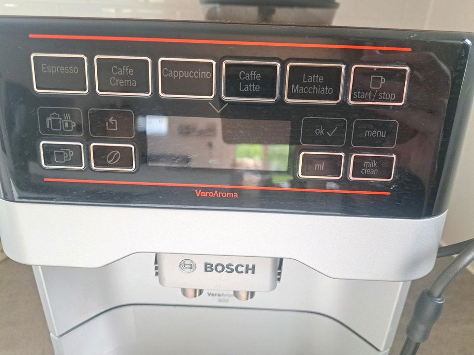 Kaffeevollautomat von Bosch in Graben-Neudorf