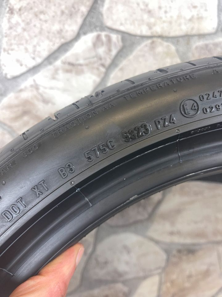 2x NEUE 275/35 R19 ZR19 100Y Pirelli P-Zero PZ4 Sommerreifen in Heilbronn