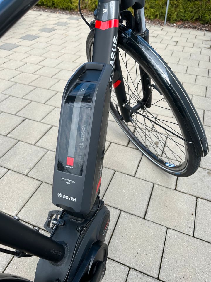 Pegasus Premio E8 F Herrenfahrrad E-Bike +Zusatzakku in Bellenberg