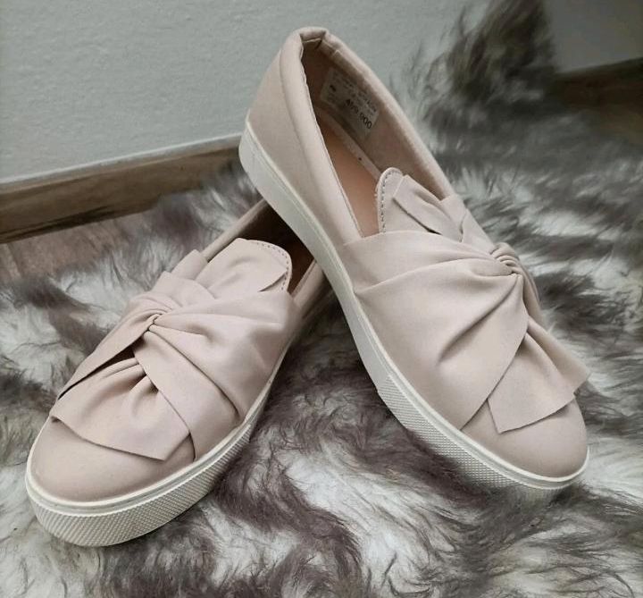 Stradivarius Damen Slipper Schuhe Gr. 40 in München