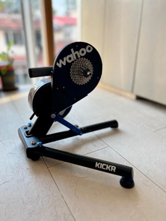 Wahoo kickr indoor trainer V4 in Rhaunen