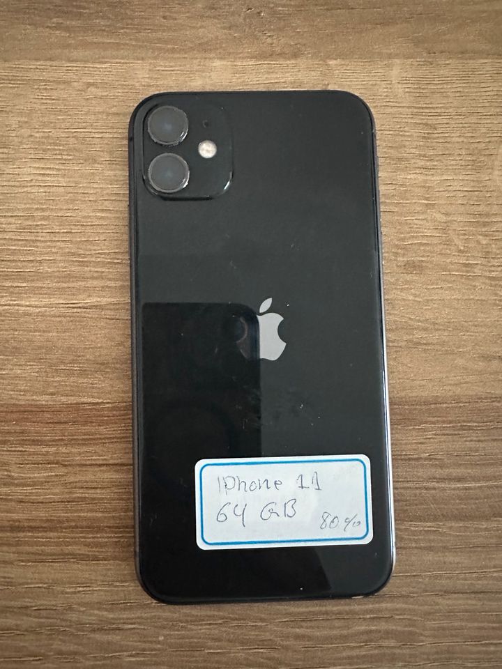 iPhone 11 64 GB MIT 80% Akku in Paderborn