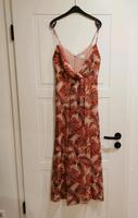 Sommerkleid Vila Gr. 36 rot Blumenmuster Nordrhein-Westfalen - Brilon Vorschau