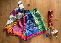 Zara Damen Sommer Hose Gr. S Neu mit Etikett Shorts kurz Satin Niedersachsen - Osnabrück Vorschau