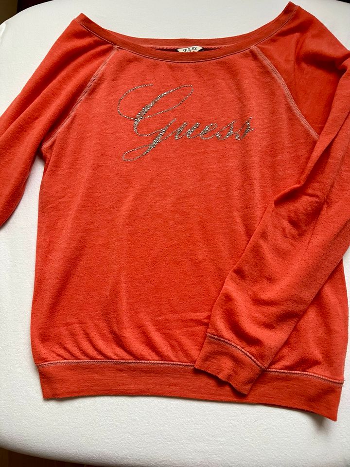 Leichter Guess Pullover mit Strass, Gr. M in Köln