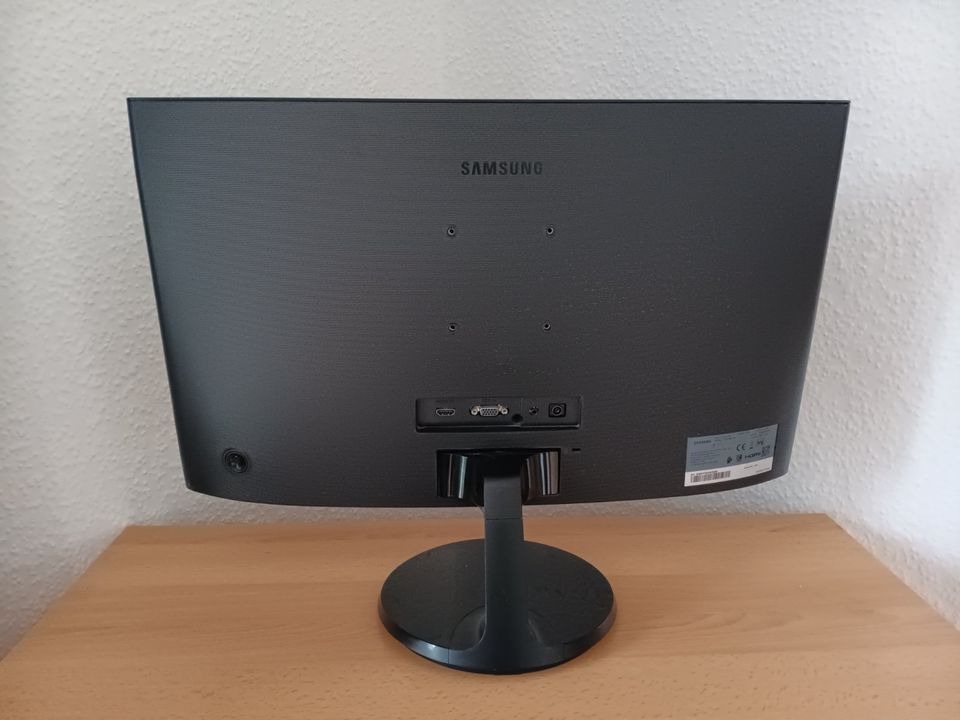 Samsung - C24F390FHR - Essential Curved Monitor in Hille