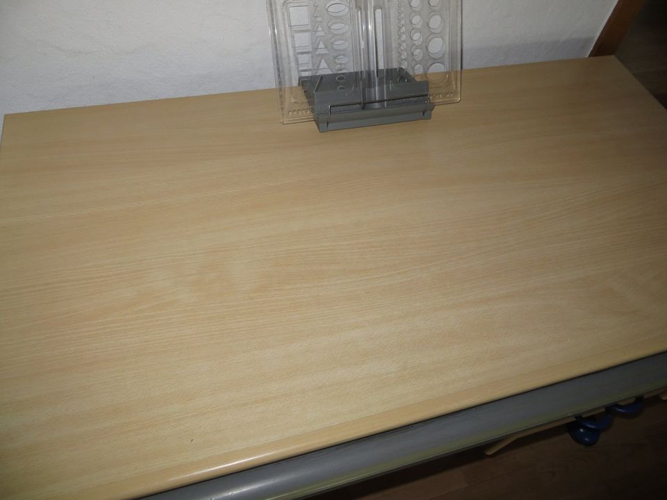 Moll Schreibtisch höhenverstellbar in Stockach