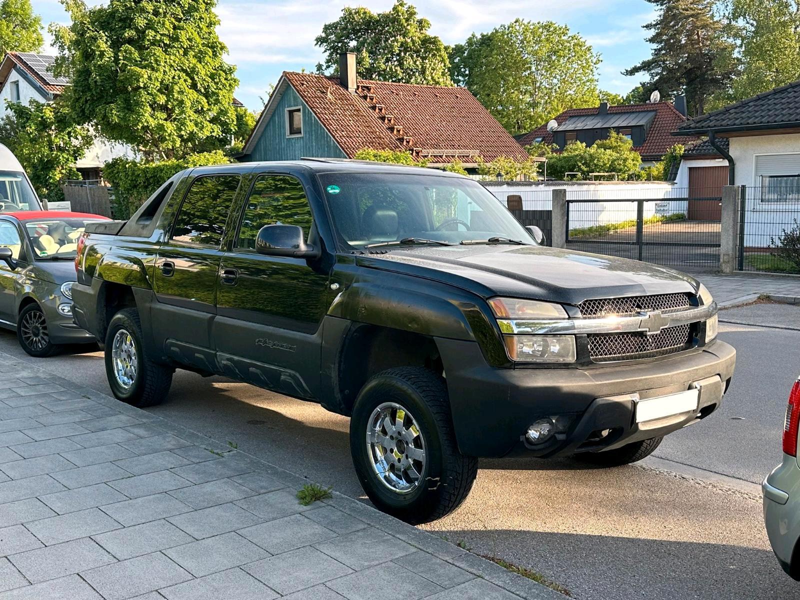 Abbildung des Autos Chevrolet Avalanche 5.3 …