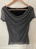 S.Oliver*Bluse*kurzarm*T-Shirt*Wasserfall Kragen*schwarz*weiß*36* Niedersachsen - Wedemark Vorschau