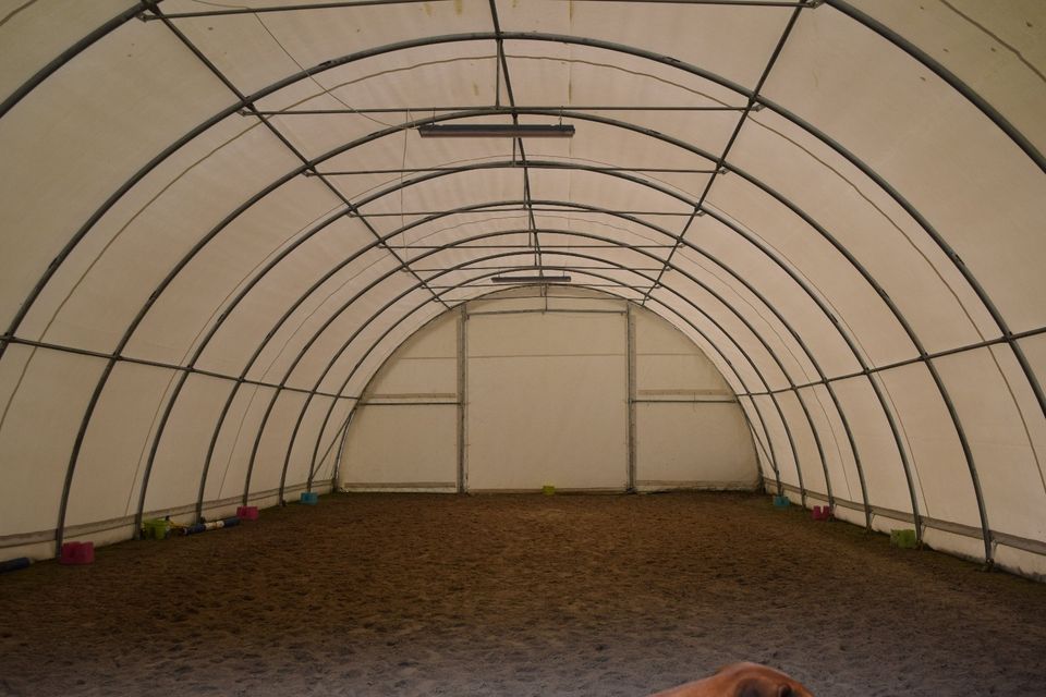 Rundbogenhalle Zelthalle 10x9x4,5m Landwirtschaft Statik 750PVC in Rodeberg