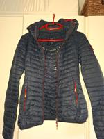 Superdry dünne Steppjacke Gr. XS dunkelblau Sachsen - Torgau Vorschau