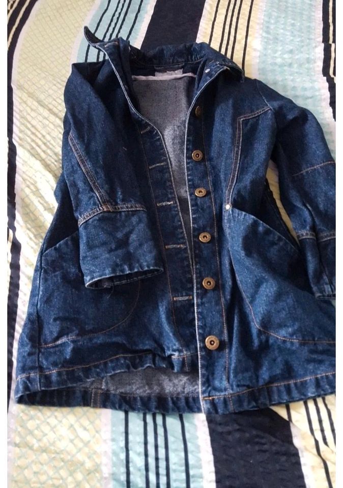 Jeans-Longjacke/Mantel H&M Gr. 122 wie Neu in Hechingen