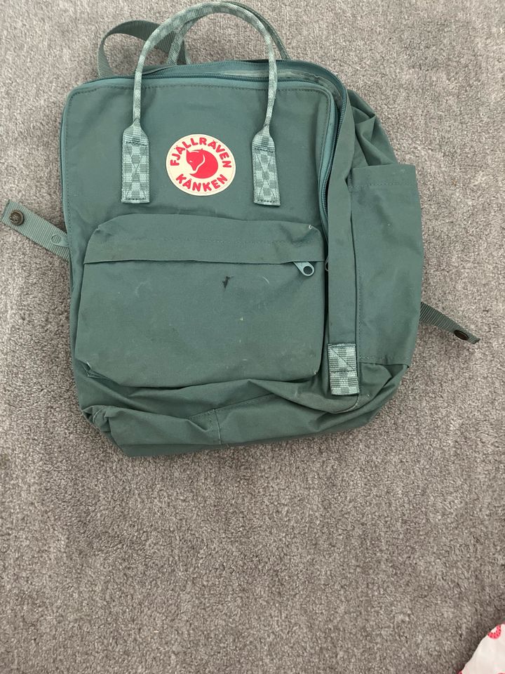 Fjällräven kånken Rucksack in grün in Hamburg