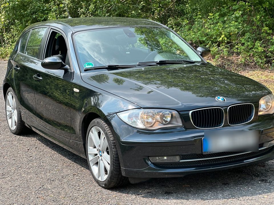 BMW 1er 118i in sehr gut  Zustand in Aachen