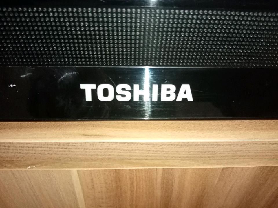 Toshiba TV 32 Zoll in Kiel