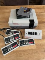 Nintendo NES + 4 Controller Super Mario/ Tetris / World Cup Nordrhein-Westfalen - Hattingen Vorschau