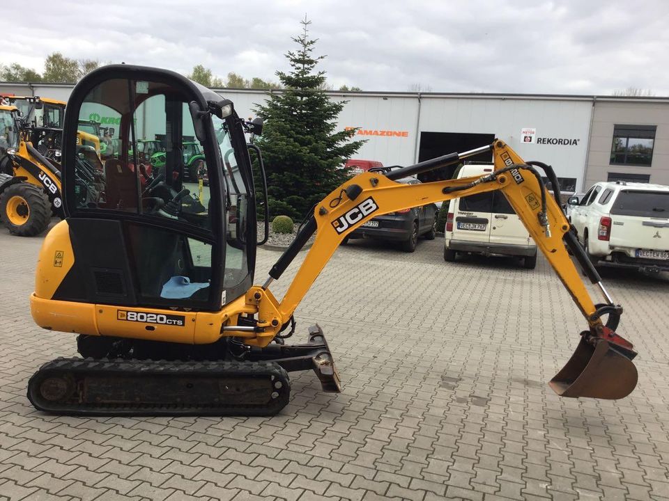 JCB 8020 Minibagger in Bakum