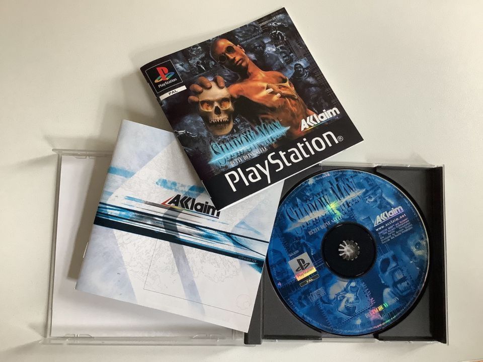 Playstation 1: Shadowman in OVP mit Anleitung in Freiburg im Breisgau