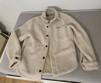 Jacke aus Lammfellimitat, Zara, Gr. M, Knopfverschlüsse Baden-Württemberg - Sindelfingen Vorschau