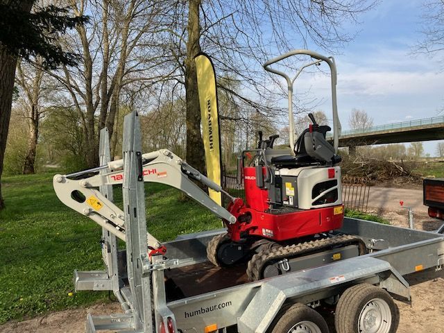 Tieflader * Anhänger * Baumaschinentransporter zu vermieten in Tönning