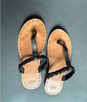 UGG Leder Flip Flop schwarz Gr.39 neuwertig Wandsbek - Hamburg Rahlstedt Vorschau