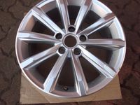 1 Alufelge 7x17 ET 40 Lk 5x112 VW Passat 3G0601025D Niedersachsen - Garbsen Vorschau