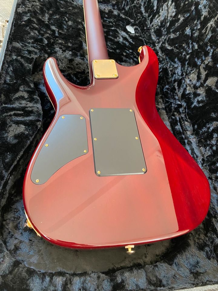 Suhr Carve Top Standard MK 1 in Hamburg