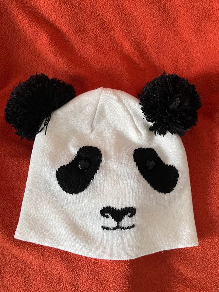 Süße Wintermütze Panda in Berlin