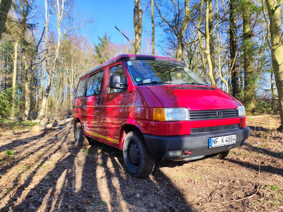 Volkswagen VW T4 California Coach Syncro 4x4 Allrad Camper in Bordelum