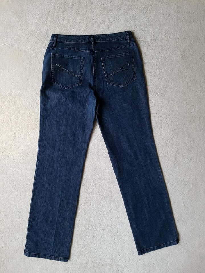 Neuwertige schöne Jeans Gr.S in Berlin