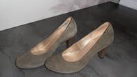 Pumps Gabor Leder Velour grün/khaki Brandenburg - Luckenwalde Vorschau
