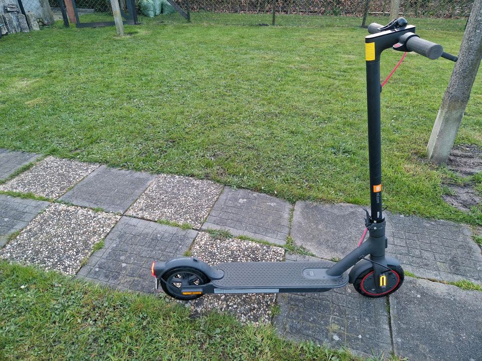 Xiaomi Mi E Scooter Pro2 in Moormerland