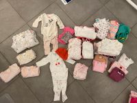 Baby-Mädchen Klamotten Paket Gr. 50-56 Stuttgart - Stammheim Vorschau