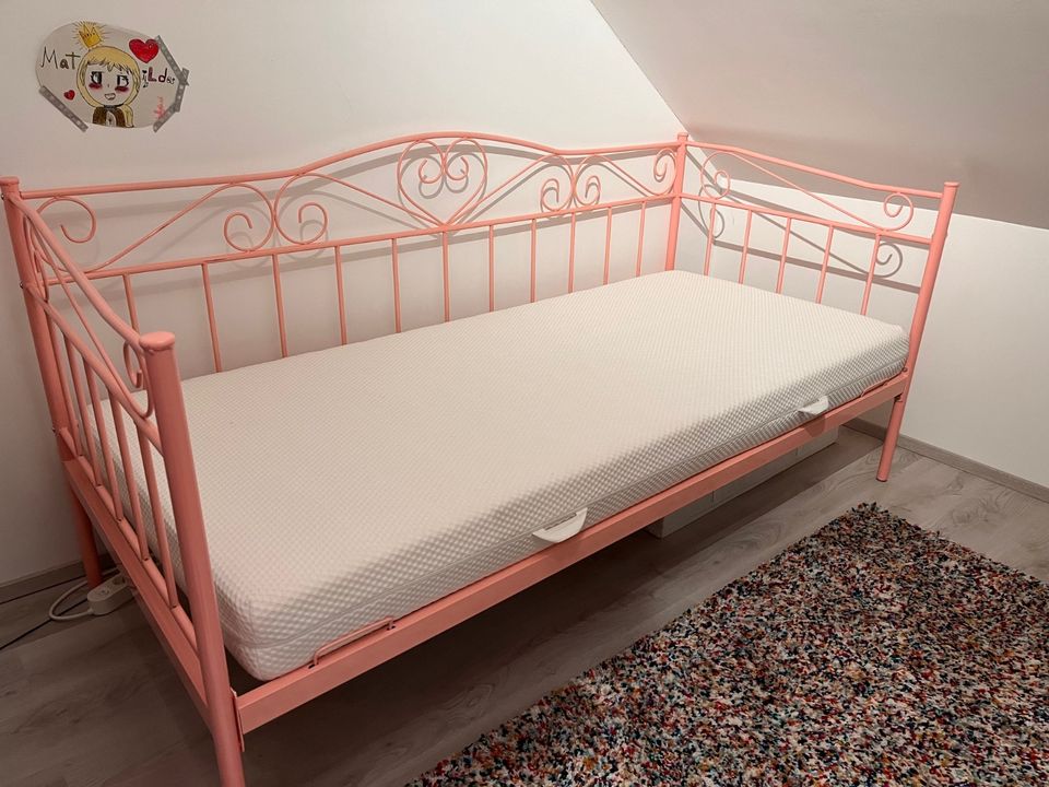 Bett 90 x 200 / provenzalischen Stil / Rosa / mit matratze in Bremen
