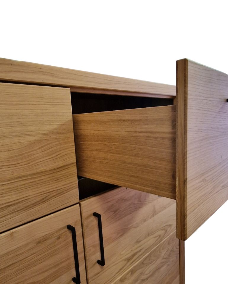 -NEU- Sideboard Schrank Geschirrschrank Anrichte Eiche vollmassiv in Pressath